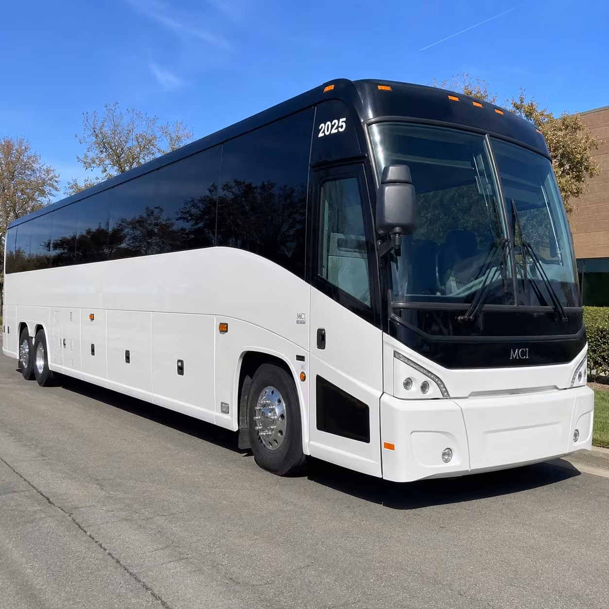 employee shuttle services that keep your el paso workforce moving